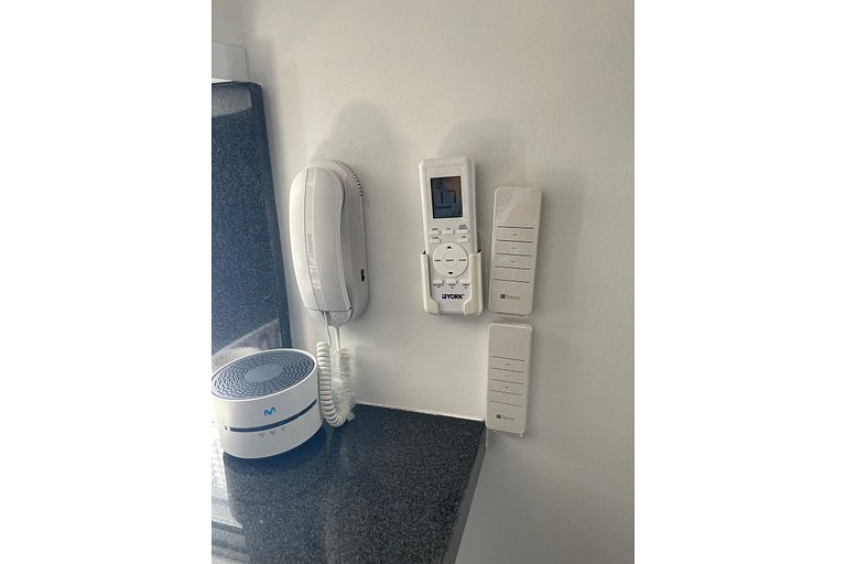 U-GO Appartement au 36e étage avec piscine sur le toit