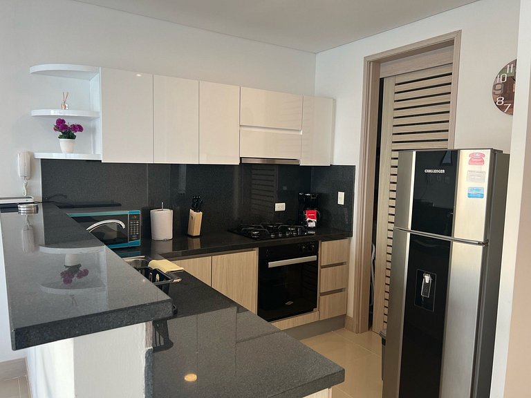 Piscine à débordement avec vue sur la mer | U-GO