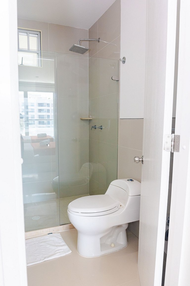 Modernes Apartment. Los Morros mit Privatem Strand