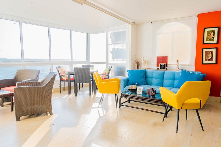 Moderne Wohnung in El Laguito direkt am Meer