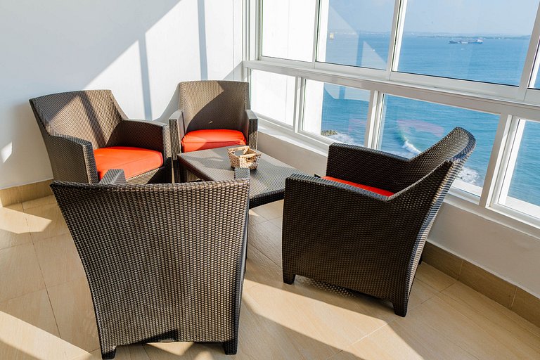 U-GO Premium Dept in El Laguito with Sea View