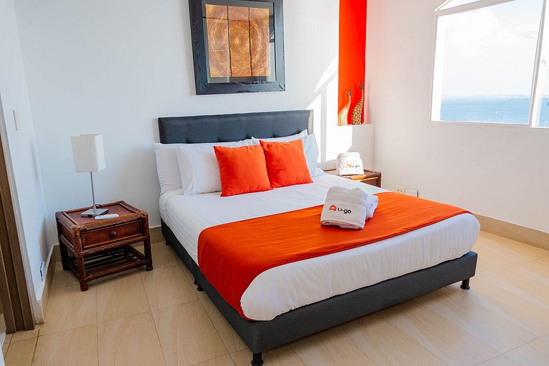 Modern Apartment in El Laguito Facing the Sea