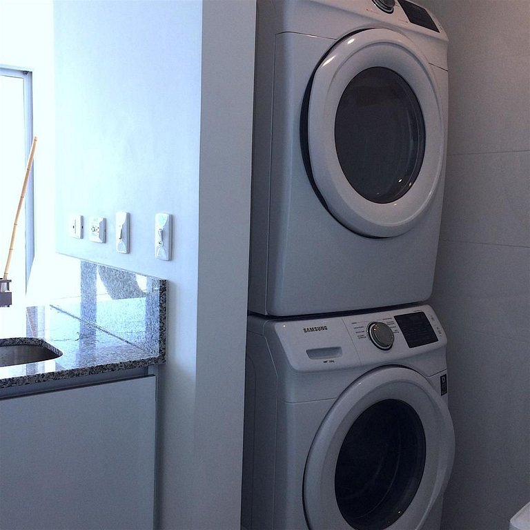 Appartement de luxe avec piscine à débordement