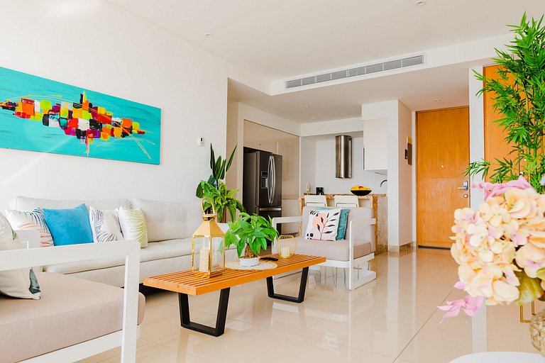 Apartment with Balcony | Beach View