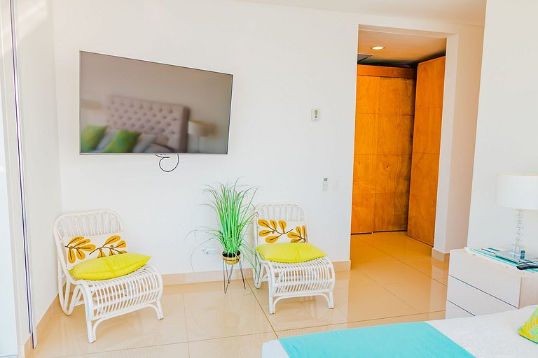 U-GO Modern Dept in Bocagrande - Beach View