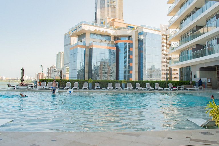 Luxury Apartment with Infinity Pool