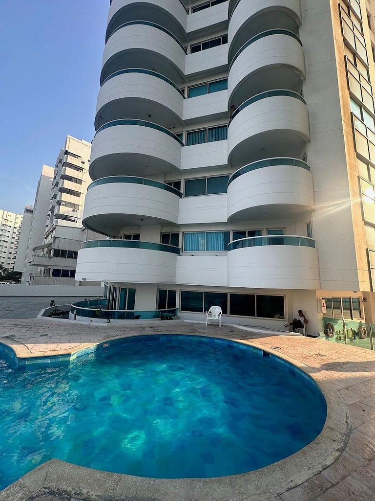 U-GO Edificio Torres del Lago en El Laguito - Elegancia y De