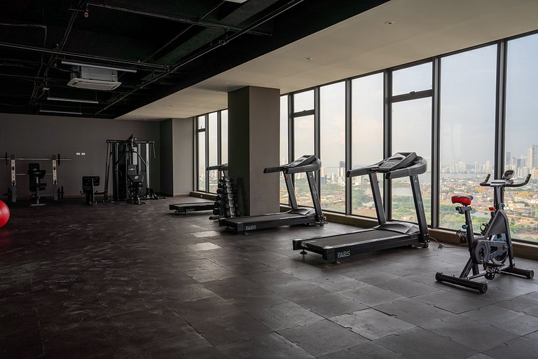 U-GO Ocean Views from Murano Centro: Pool, Jacuzzi, and More