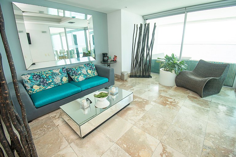 U-GO Apartment with Sea View at Palmetto Beach