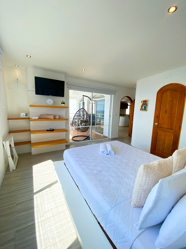 Apartment with Sea View in El Laguito