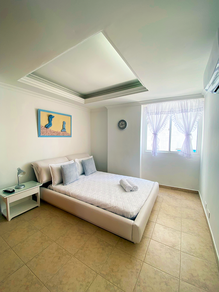 U-GO Apto Premium en El Laguito con Vista al Mar