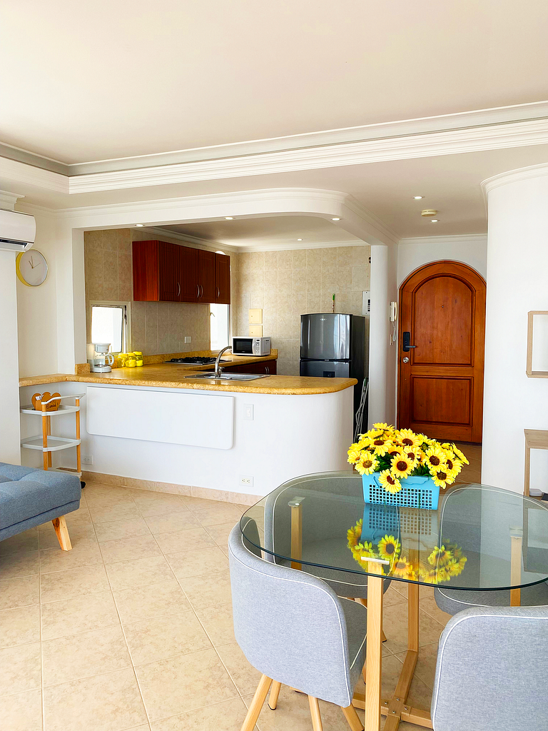 Apartment with Sea View in El Laguito