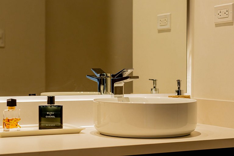 U-GO Luxuriöses Apartment mit Meerblick und Privater Köchin