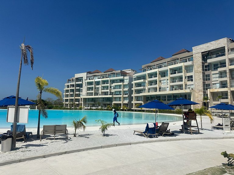 Apartamento con Acceso a Laguna Cristalina
