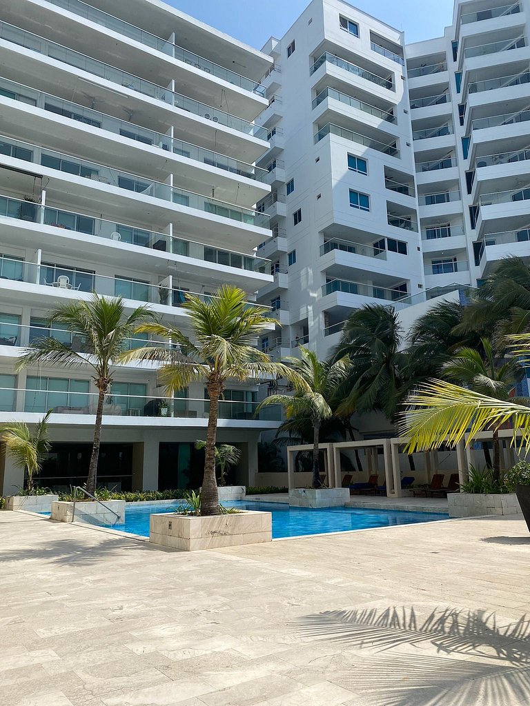 U-GO Luxury Apartment with Private Beach