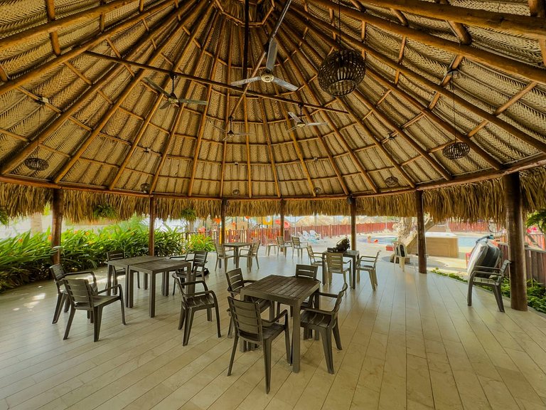 U-GO: Apto en Club de Playa con Vista al Mar