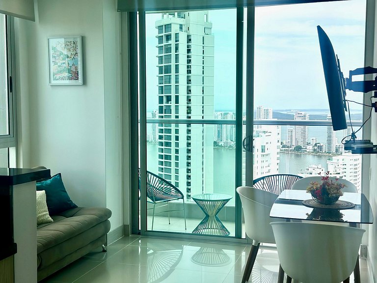 Vista de lujo en piso 37 + Piscina | U-GO