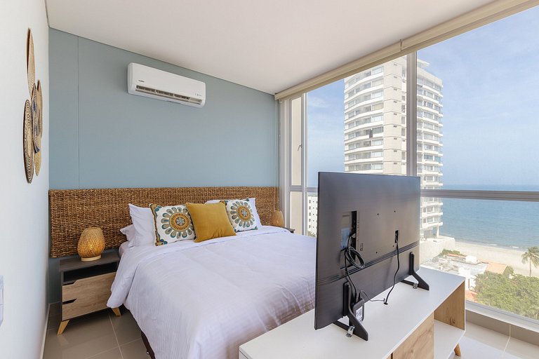 Appartamento con vista mare di fronte al porto turistico