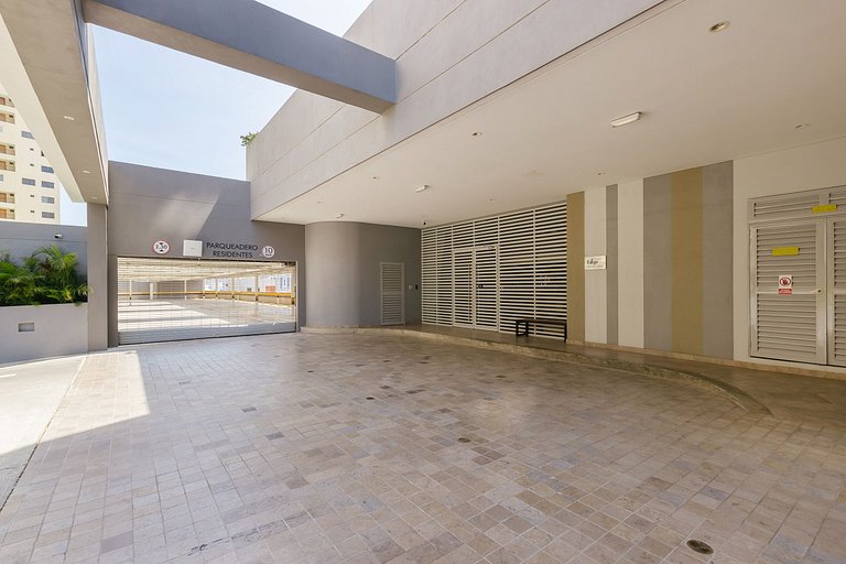 U-GO Ámbar Roca Building in South Rodadero