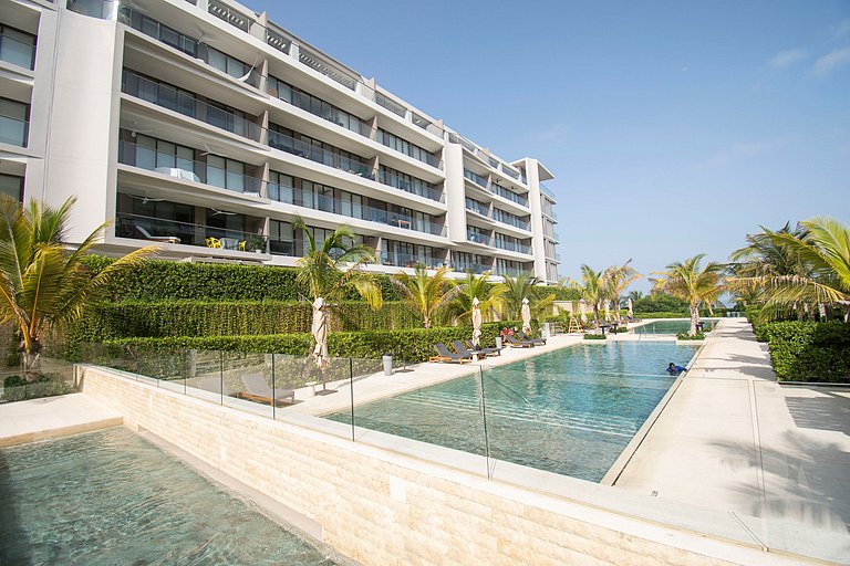 U-GO Luxurious Apartment with Ocean View and Private Cook