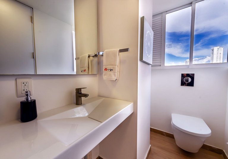 Luxuriöses Apt in El Laguito mit Meerblick-Balkon