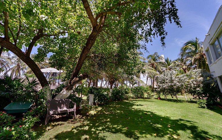 UGO Luxurious Dept in El Laguito. Sea View Balcony