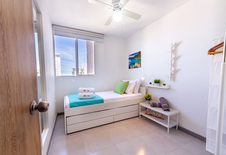 Vista Panorámica al Mar + Balcón Privado | Apto U-GO