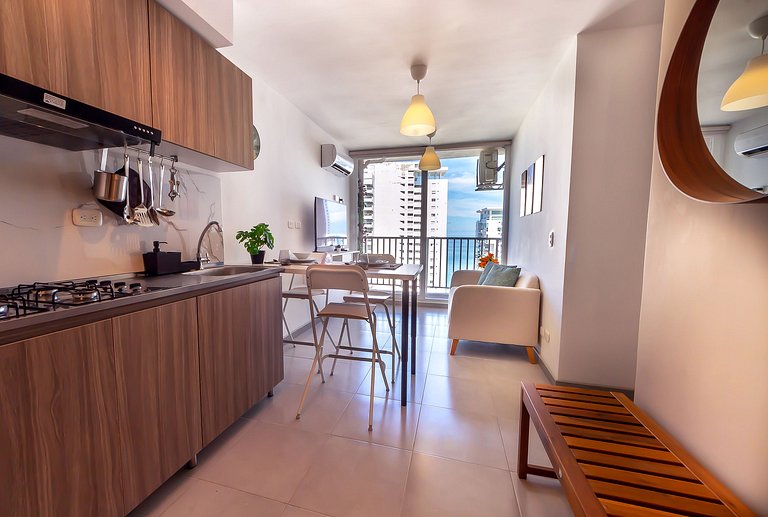 U-GO Sea View Apartment with Balcony