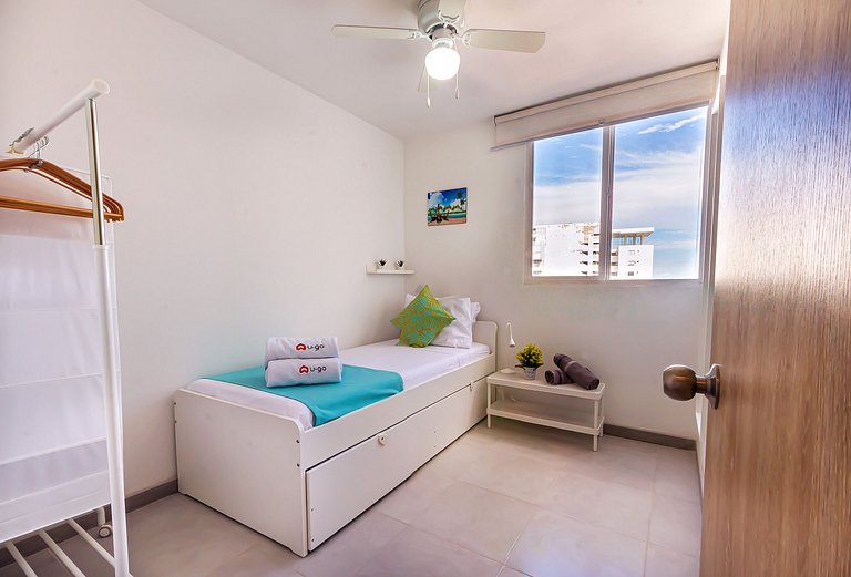 Luxury Getaway: Sea + Jacuzzi & Pool | U-GO