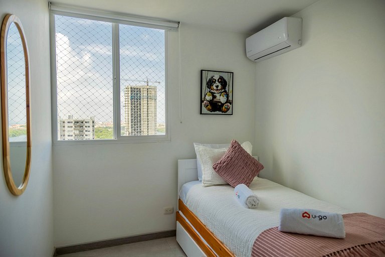 U-GO Modern Apartment with Lagoon View