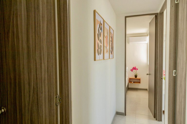 U-GO Modern Apartment with Lagoon View