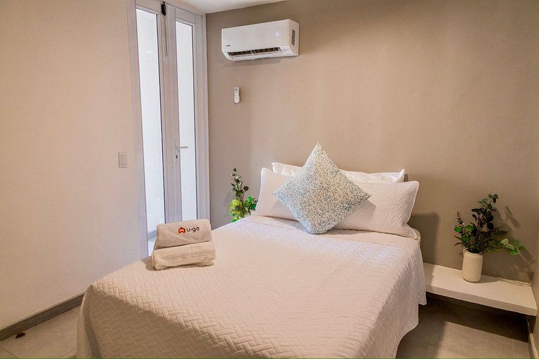 Moderno appartamento con balcone e vista mare