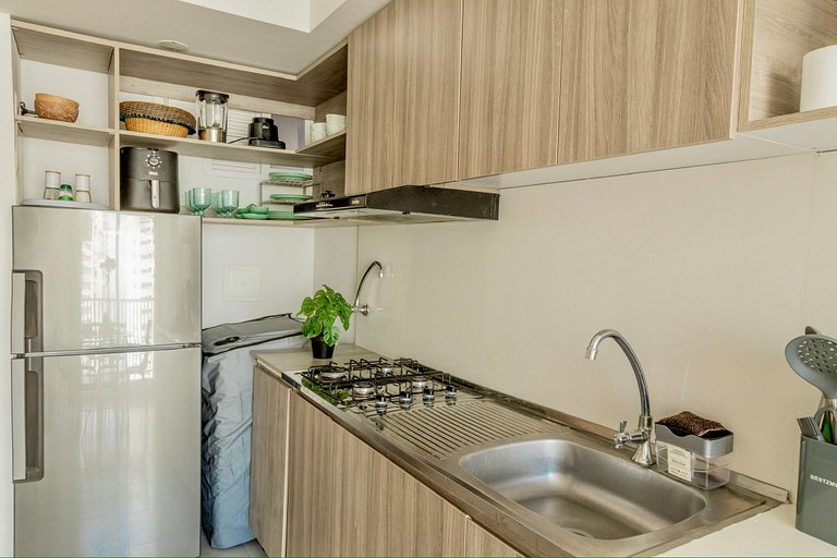 Appartement moderne avec balcon et vue sur la mer