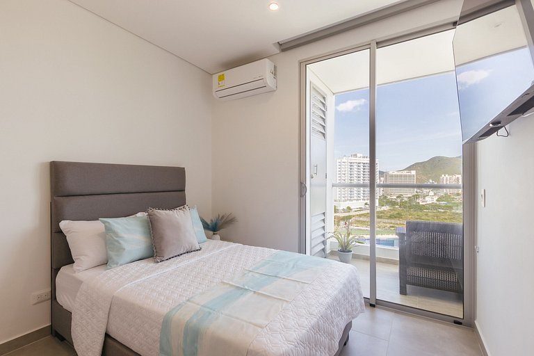 Suite elegante vicino al mare | Salguero | U-GO