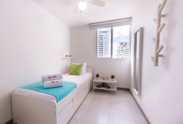 U-GO Modern Modern Apartment with City & Ocean View