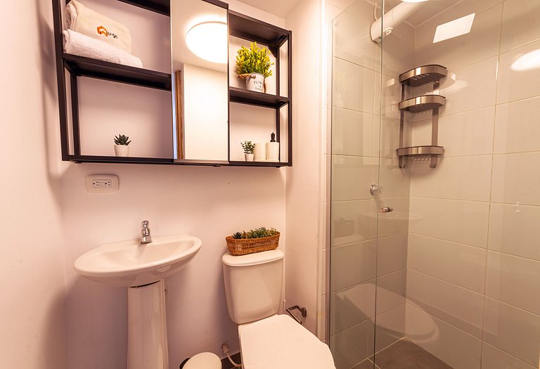 U-GO Modern Modern Apartment with City & Ocean View