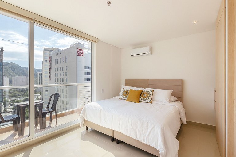 Wohnung mit Stadt- und Meerblick