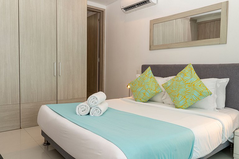 U-GO Incredible Dept in El Laguito by the Sea