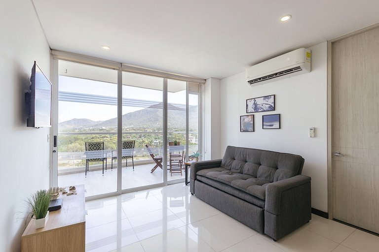 Apartment with Panoramic City View | U-GO