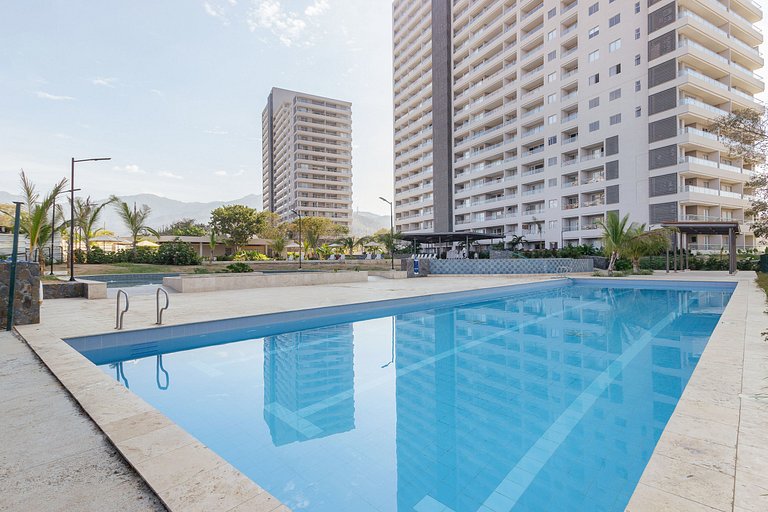 Appartement avec balcon et vue sur la mer et la ville