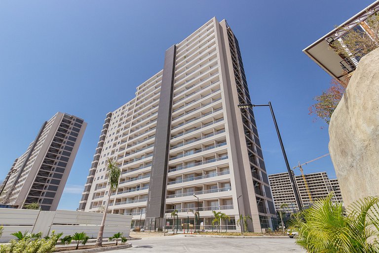 Apartment with Balcony and Sea and City View