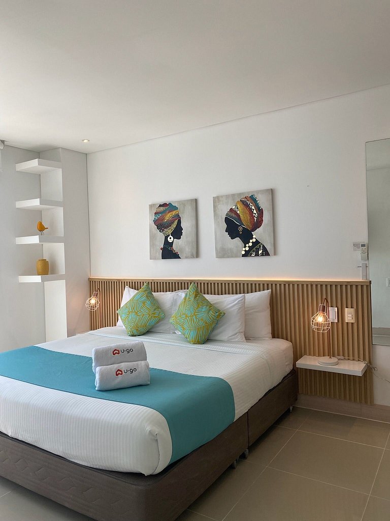 Panoramic view and rooftop pool | U-GO
