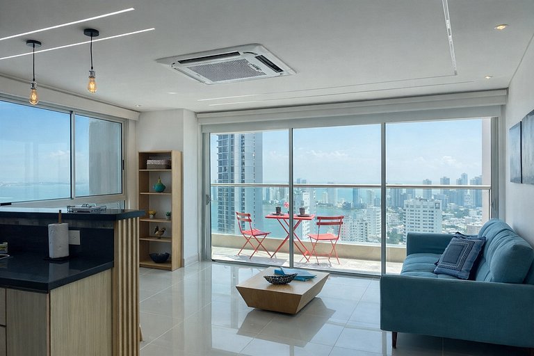 Vue panoramique avec piscine sur le toit | U-GO