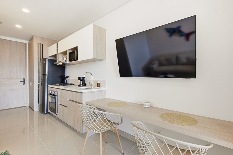 U-GO Apartment with Mountain View Pool and Beach