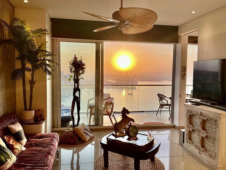 Esclusivo appartamento con vista panoramica e piscina a sfio