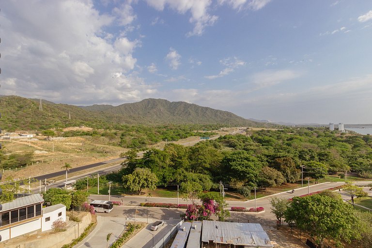 Apto con Terraza y Vista al Mar y la ciudad | U-GO