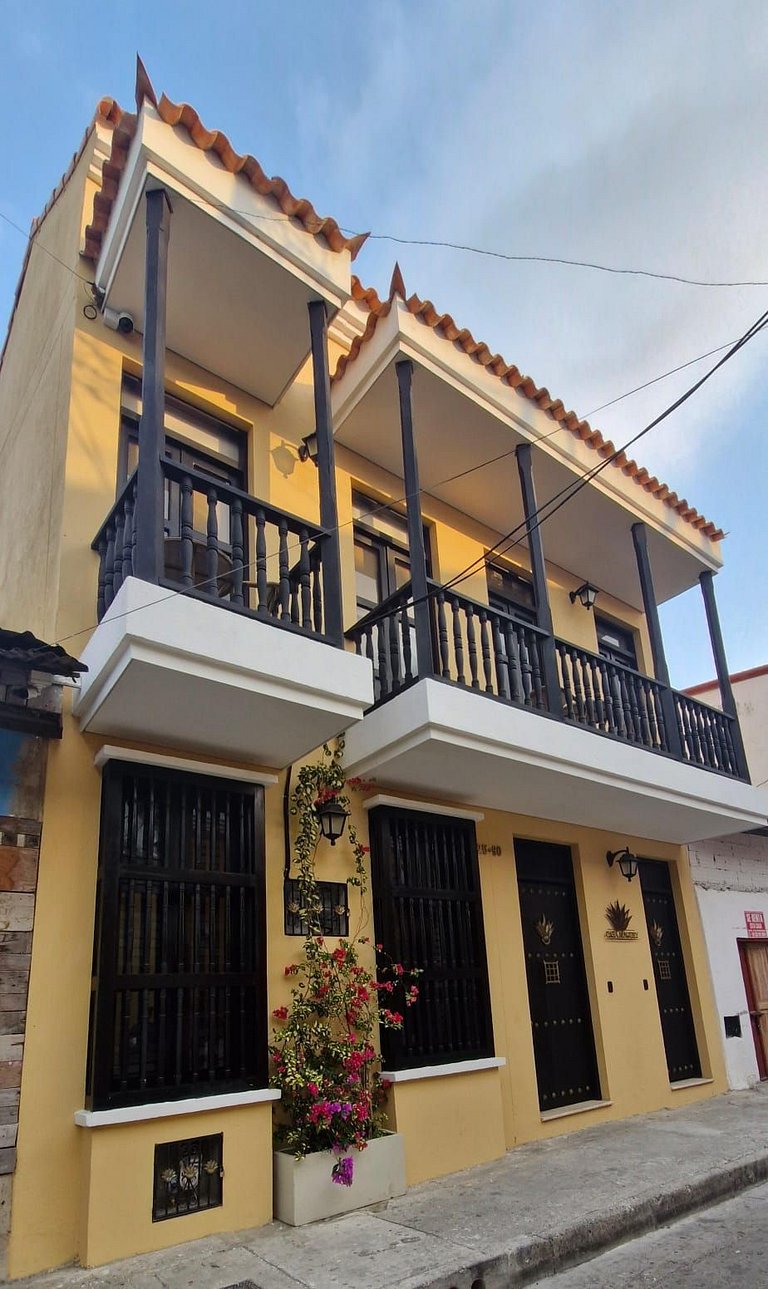 Colonial house in Getsemaní near the city center