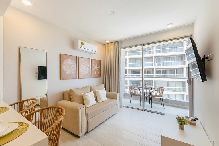 Apto Moderno | Piscina y Playa a 10 Min | U-GO