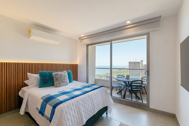 Appartement avec balcon et vue sur la mer et la ville