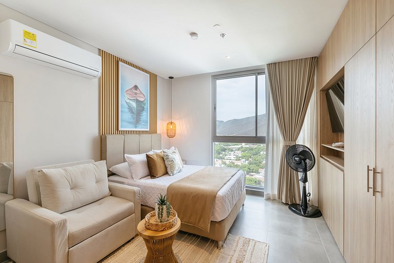 Comfort Suite with Mountain View